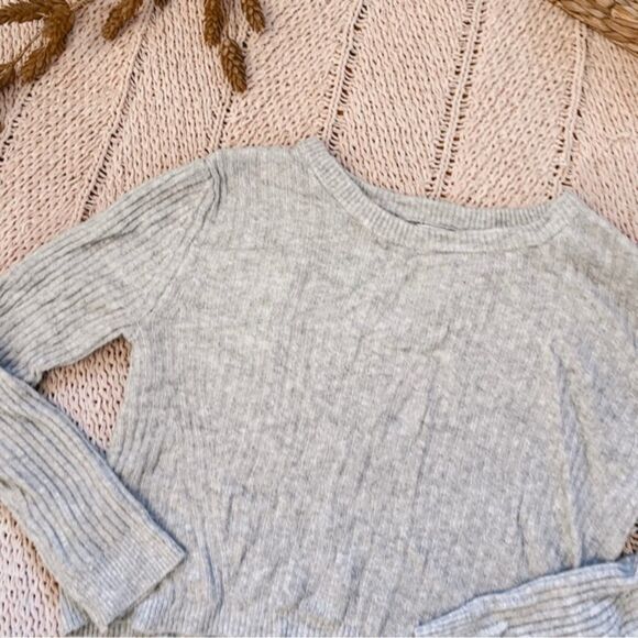 Francescas sweater size large - Picture 3 of 4